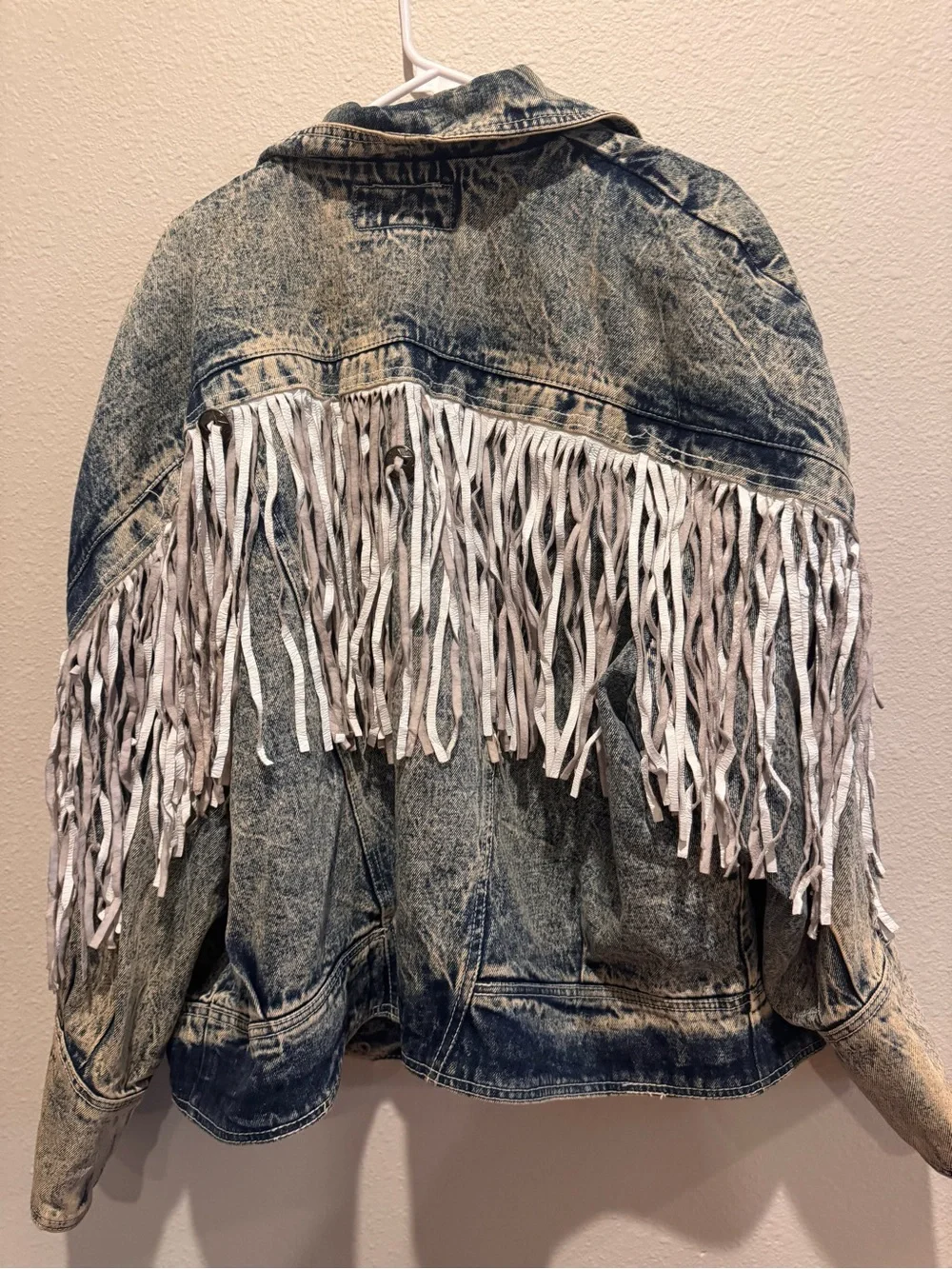 Women's Acid Wash Denim Jacket with White Fringe - Picture 2 of 4
